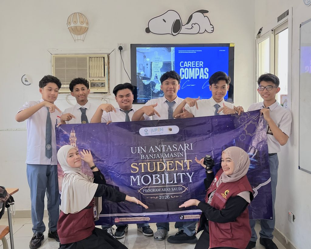 Foto bersama usai acara.