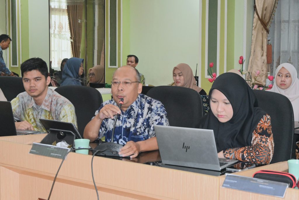 Jajaran stakeholder saat memberikan tanggapan (Foto:Humas/Jamal Ripani)