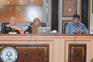 Masing-masing Prodi saat presentasi draf kurikulum (Foto:Humas/Jamal Ripani) Masing-masing Prodi saat presentasi draf kurikulum (Foto:Humas/Jamal Ripani)