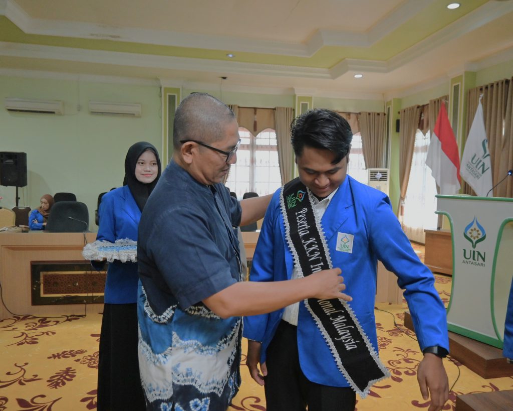 Pelepasan Peserta KKN Malaysia (Foto:Humas)