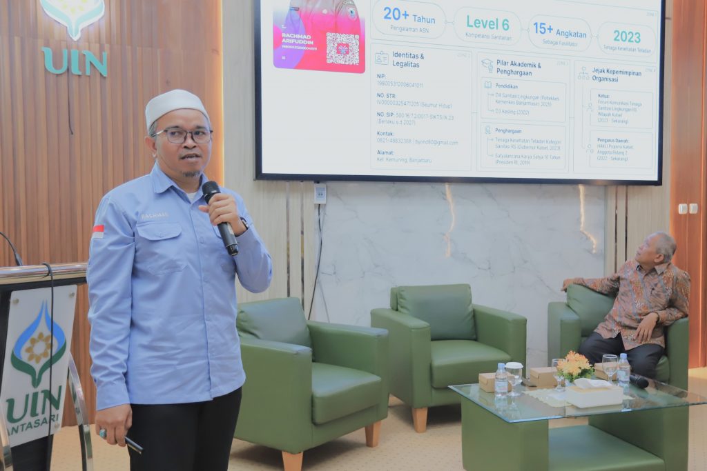 Rachmad Arifuddin, AMKL. saat memaparkan mateirnya (Foto:Humas)
