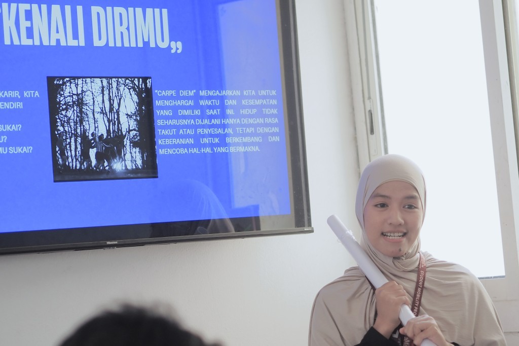 Rezqa Nortazkiyah saat menjadi narasumber