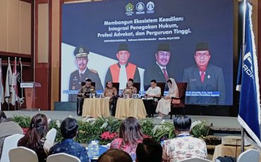 Suasana Simposium Nasional.