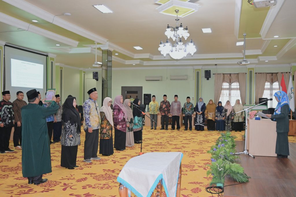 Suasana pelantikan (Foto:Humas/Jamal Ripani)
