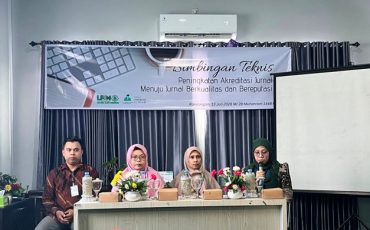 Suasana pembukaan.