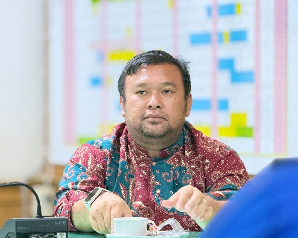 Acan Aslam Bensulong menjelaskan kurikulum Mahad Al Bi_that