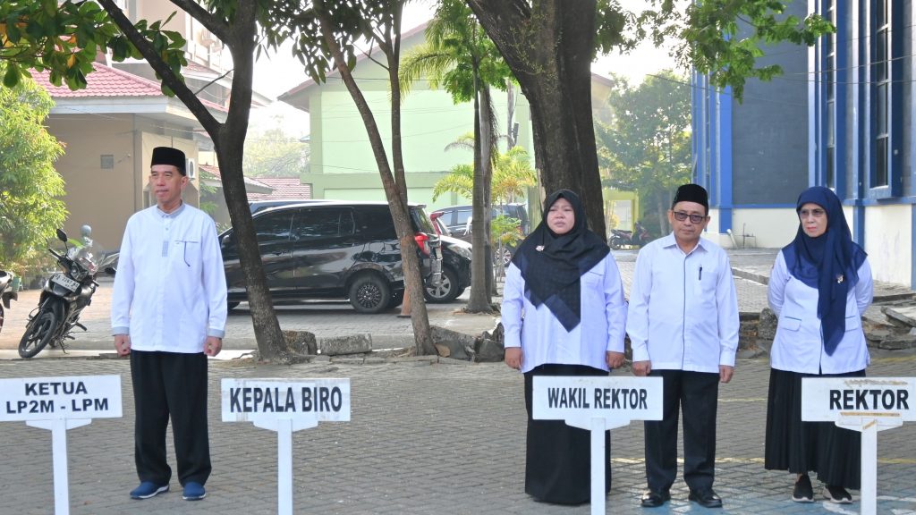 Barisan pimpinan.