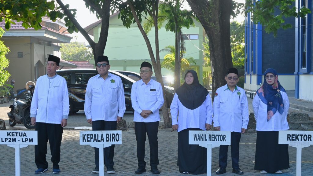 Barisan pimpinan.