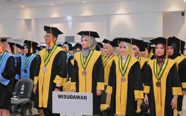Suasana wisuda sarjana ke-90 (Foto:Humas/Jamal Ripani)