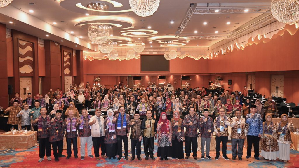 Foto bersama usai pembukaan.