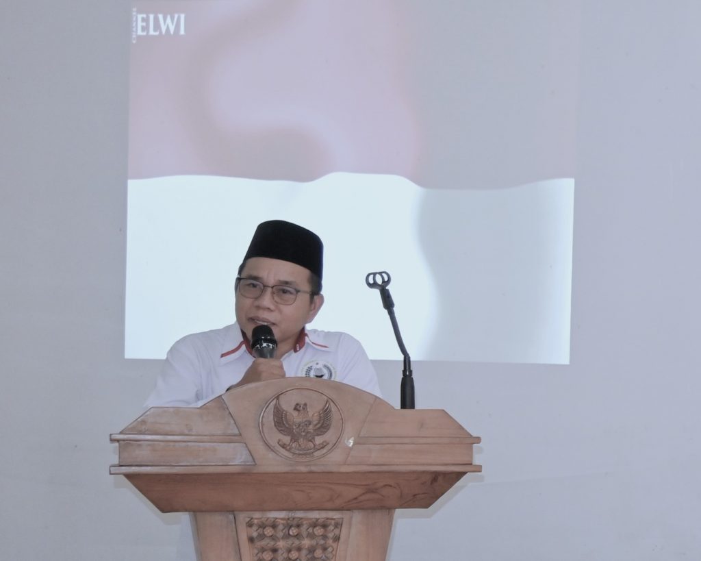 Dr. H. Nuryadin, S.Ag., S.H., M.Ag. saat memberikan sambutan.