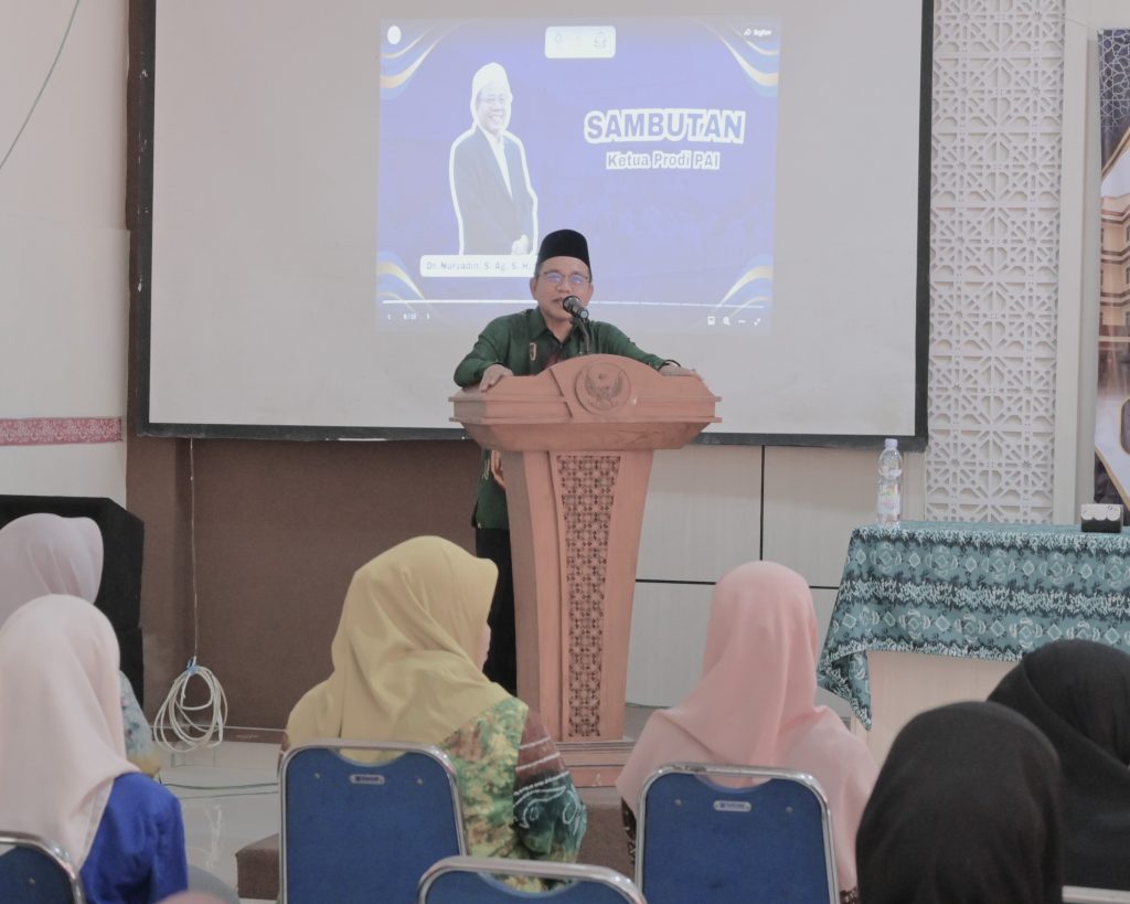 Dr. Nuryadin, S.Ag., S.H., M.Ag. saat memberikan sambutan.
