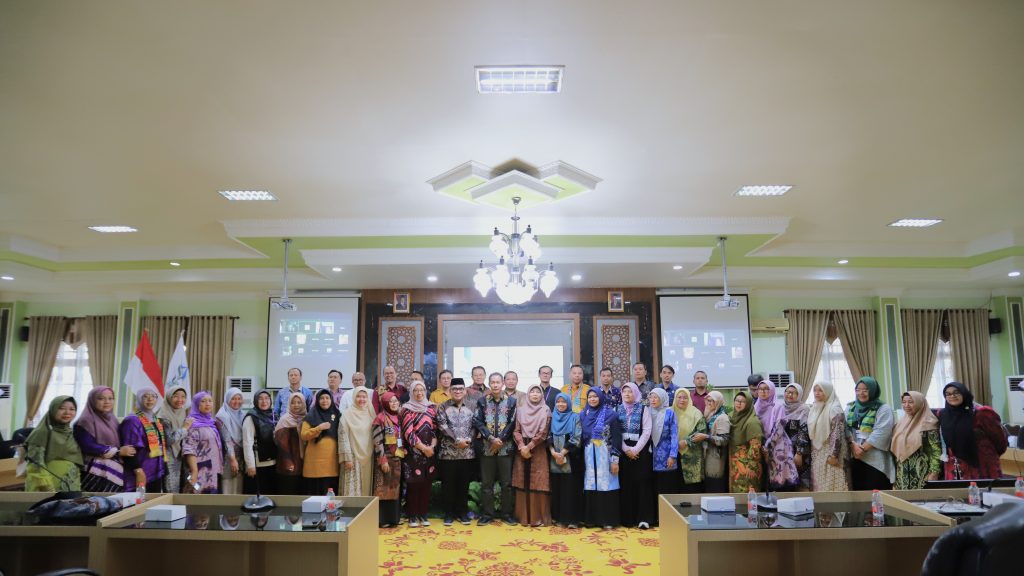 Foto bersama usai acara.