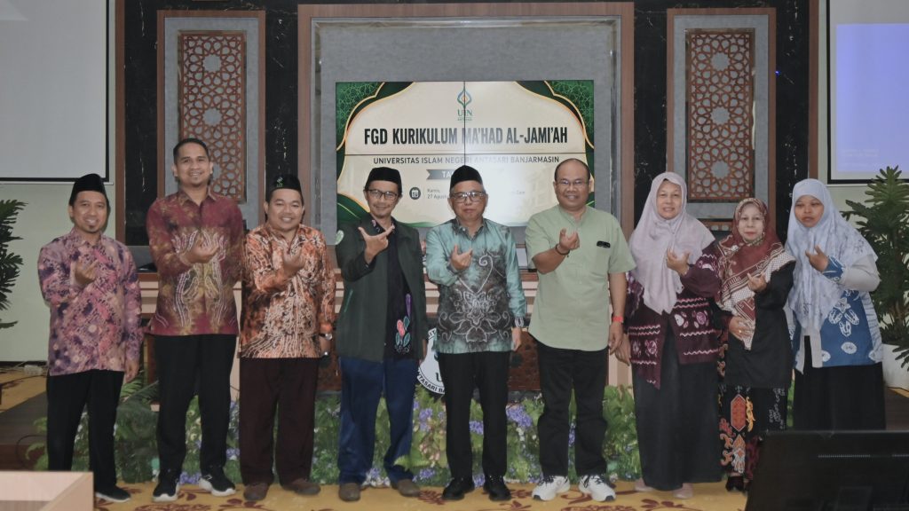 Foto bersama usai pembukaan.