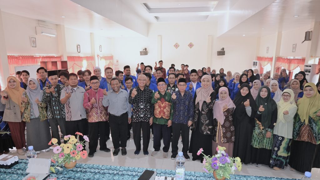Foto bersama usai pembukaan.