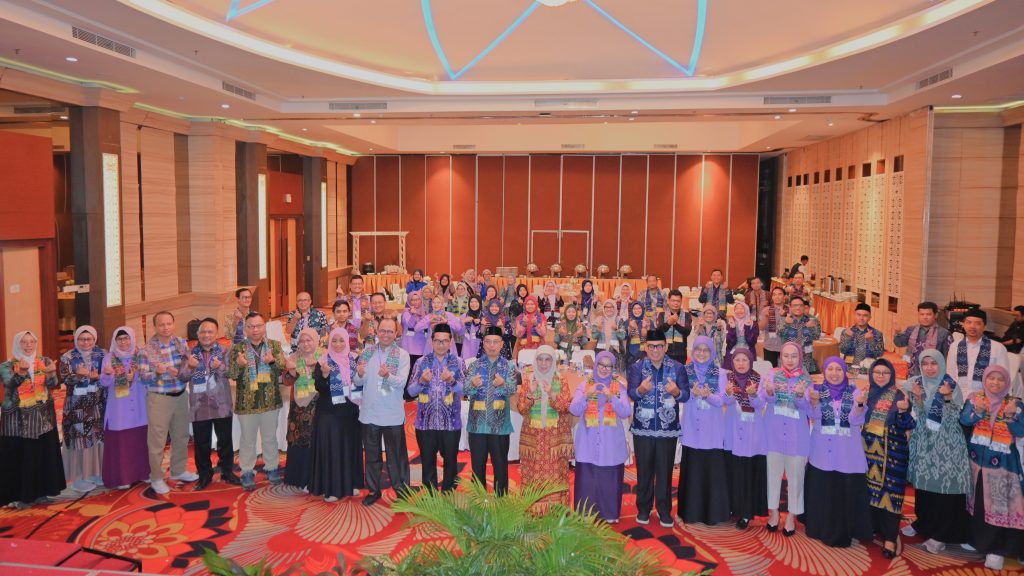 Foto bersama usai pembukaan.