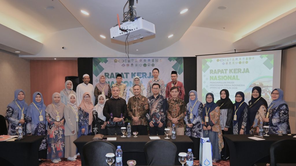 Foto bersama usai pembukaan.