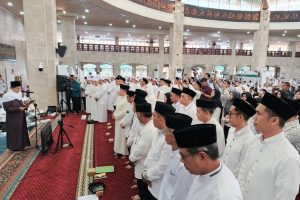 Menag RI saat melakukan pelantikan. Menag RI saat melakukan pelantikan.