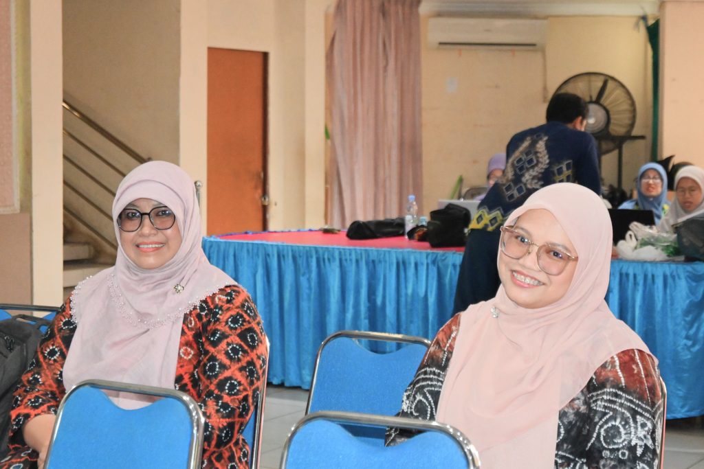 Para dosen saat ceria mengikuti ICIP 2026