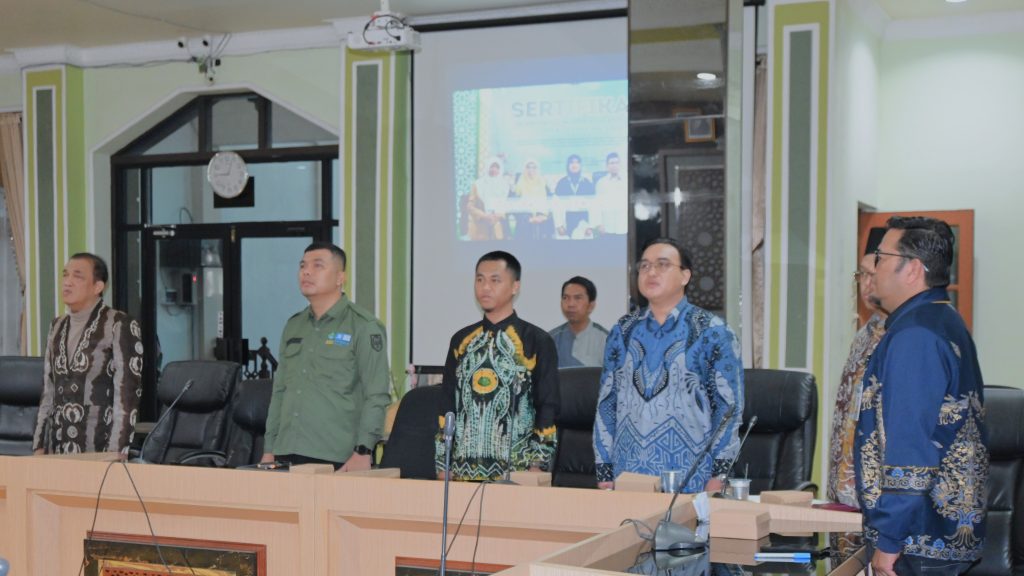Para mitra saat mengikuti acara.