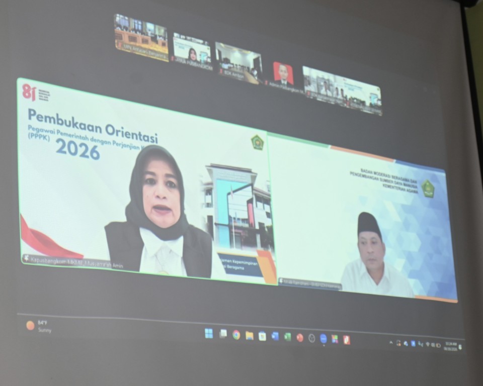 Pembukaan orientasi via daring.