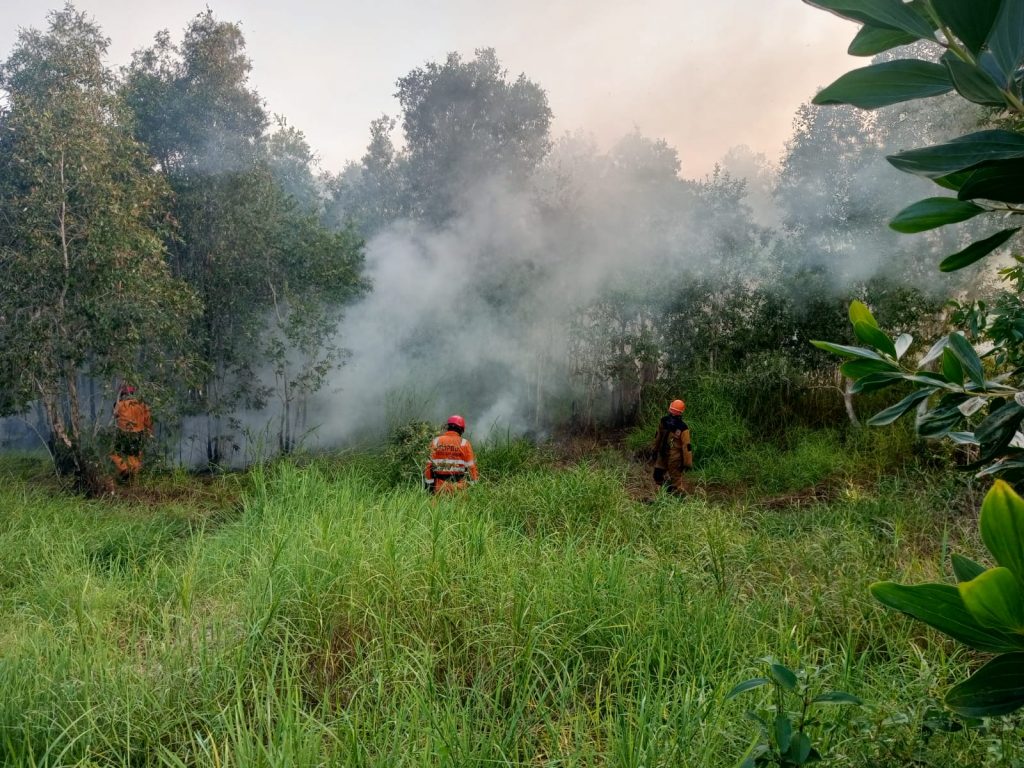 Proses pemadaman (Foto:Dok Bagian Umum)