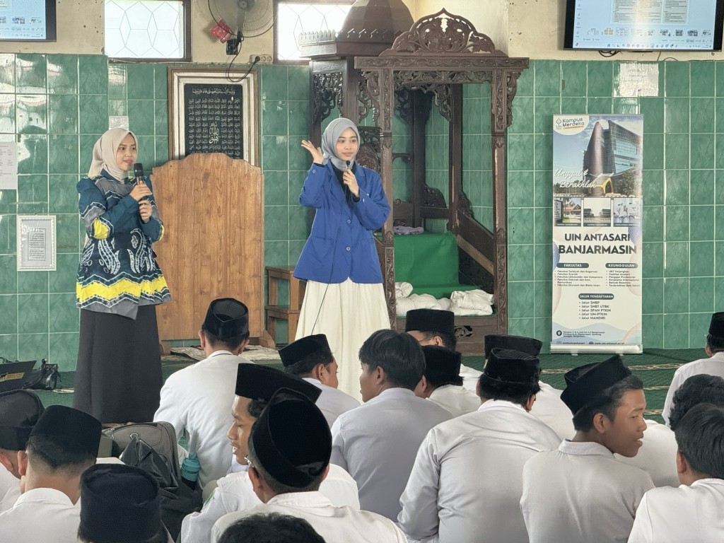 Sosialisasi di MA NIPA Rakha Amuntai.