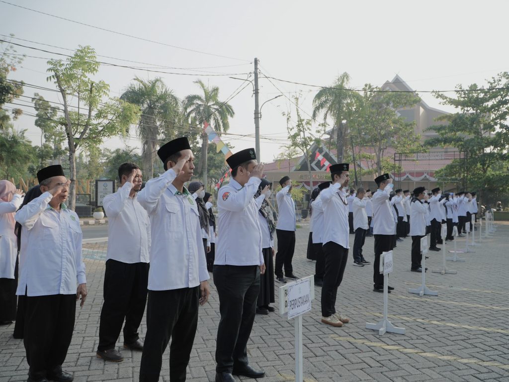 Suasana apel.