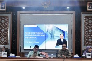Suasana pembukaan. Suasana pembukaan.
