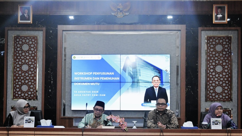 Suasana pembukaan.