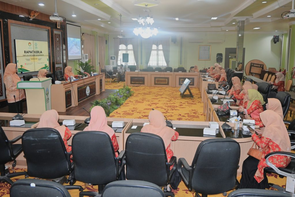 Suasana pembukaan Raker.