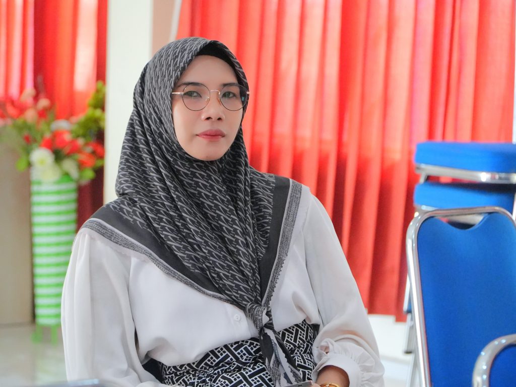 Dosen FTK saat mengikuti acara.