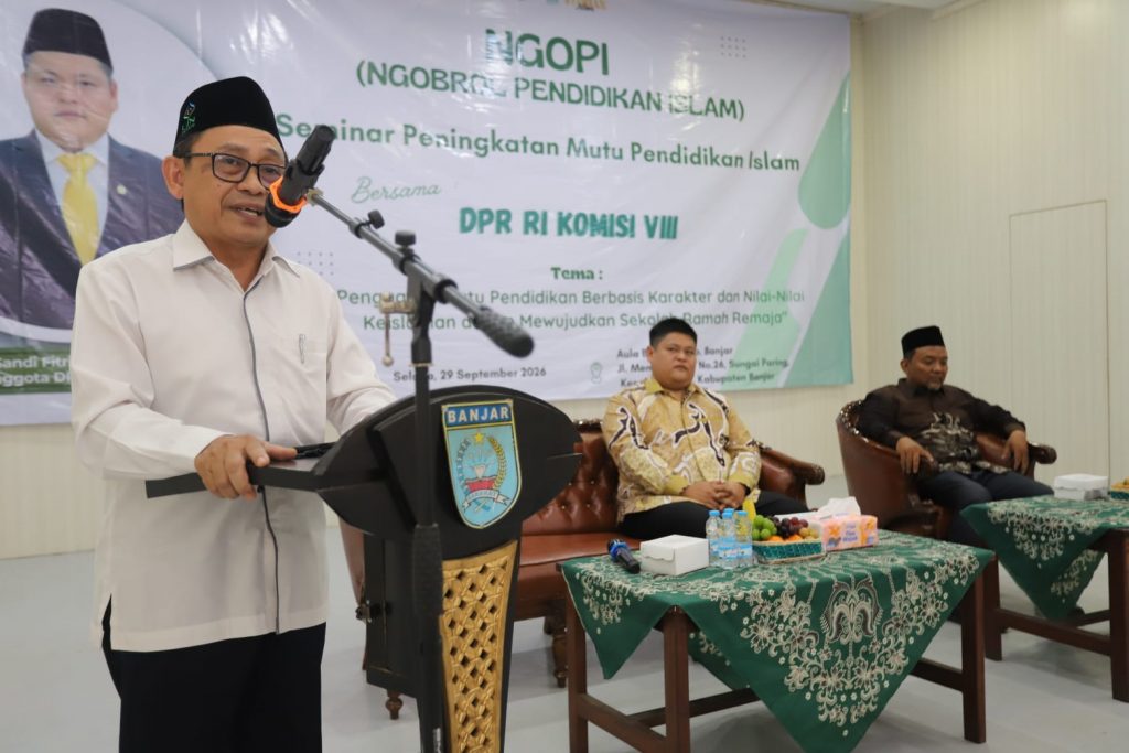 Dr. Muhdi, M.Ag. saat memberikan sambutan.
