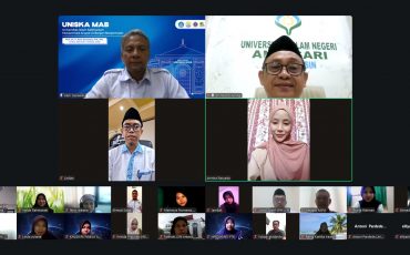 Foto bersama usai acara.