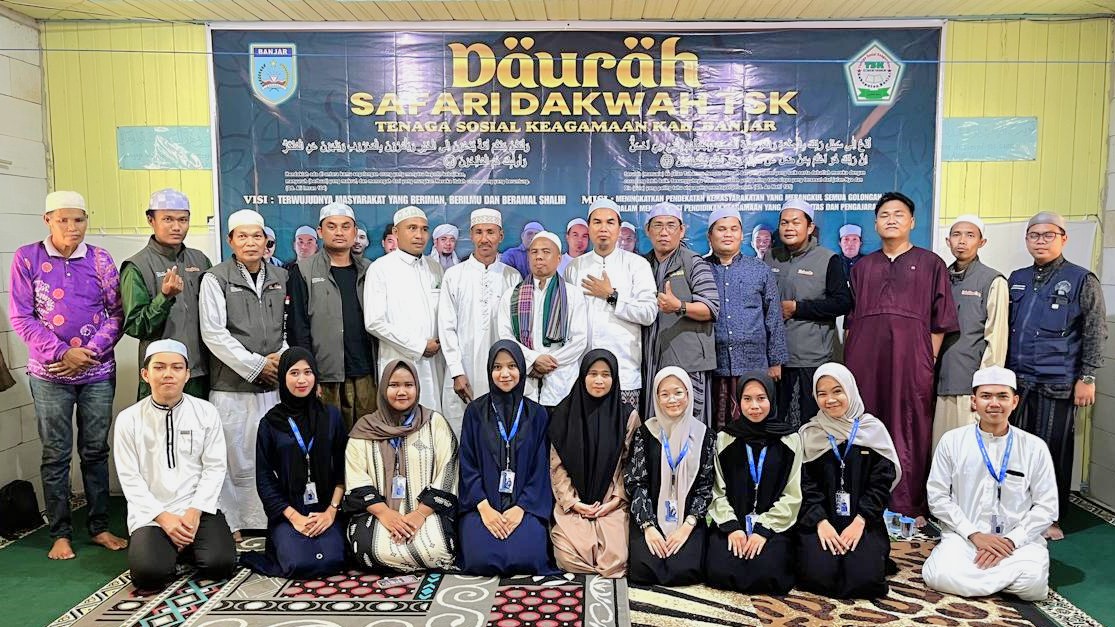Foto bersama usai acara.
