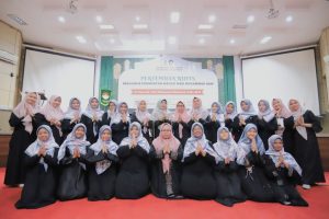 Foto bersama usai acara. Foto bersama usai acara.