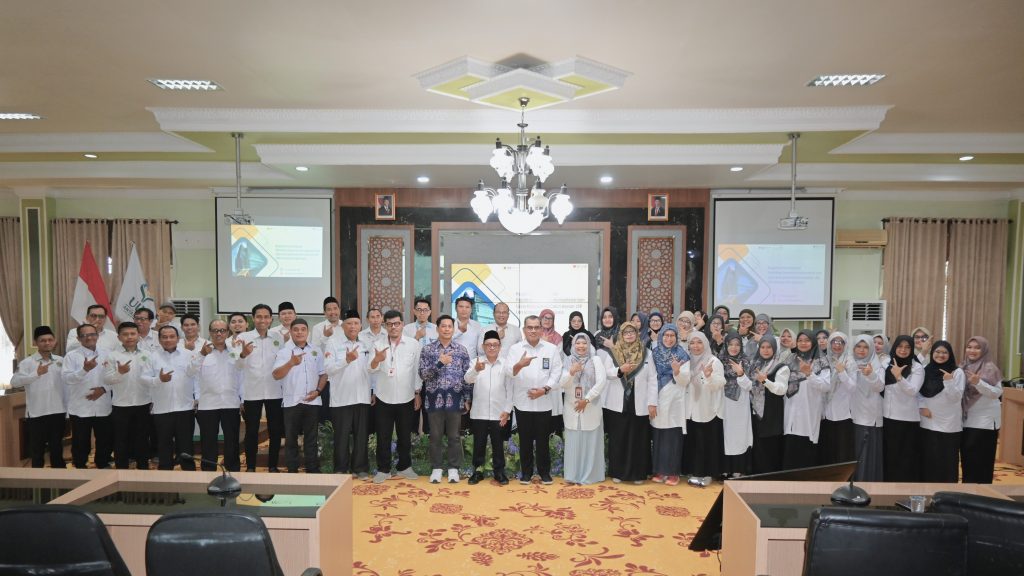 Foto bersama usai pembukaan.