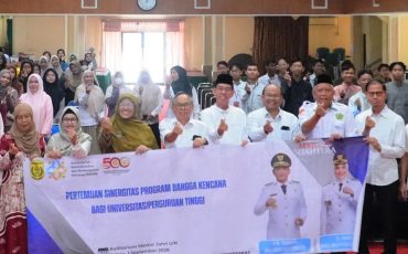 Foto bersama usai pembukaan