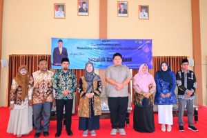 Foto bersama usai pembukaan. Foto bersama usai pembukaan.