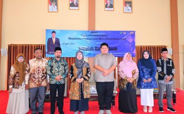 Foto bersama usai pembukaan.