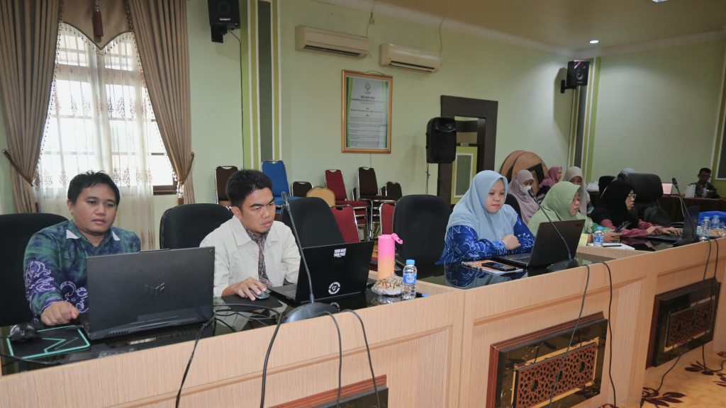 Para peserta saat melakukan persiapan.