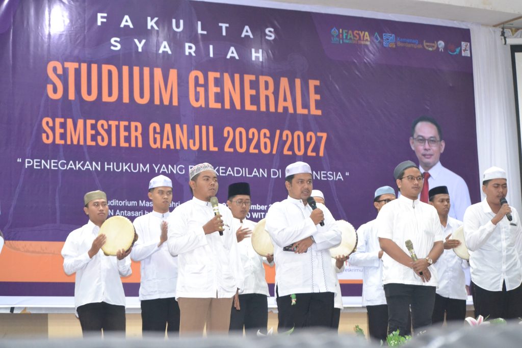 Pembacaan syair-syair maulid habsyi sebelum memulai acara.