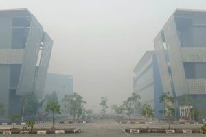 Suasana Kampus 2 Banjarbaru yang masih berkabut Suasana Kampus 2 Banjarbaru yang masih berkabut