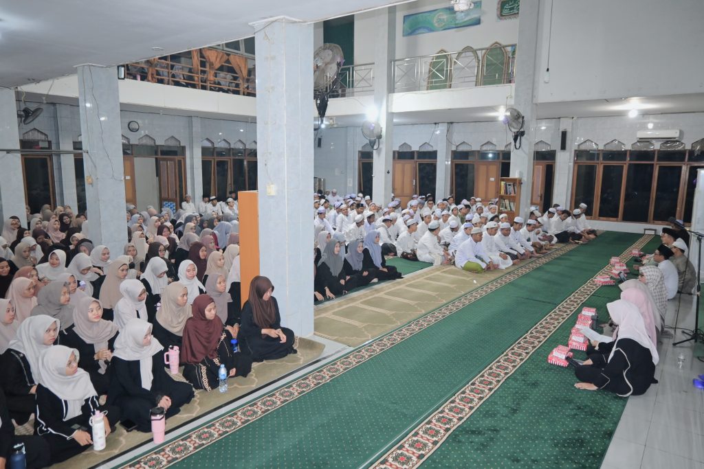 Suasana pembukaan.