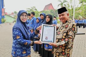 Untuk kover berita apel, 170926 – kompres Untuk kover berita apel, 170926 - kompres