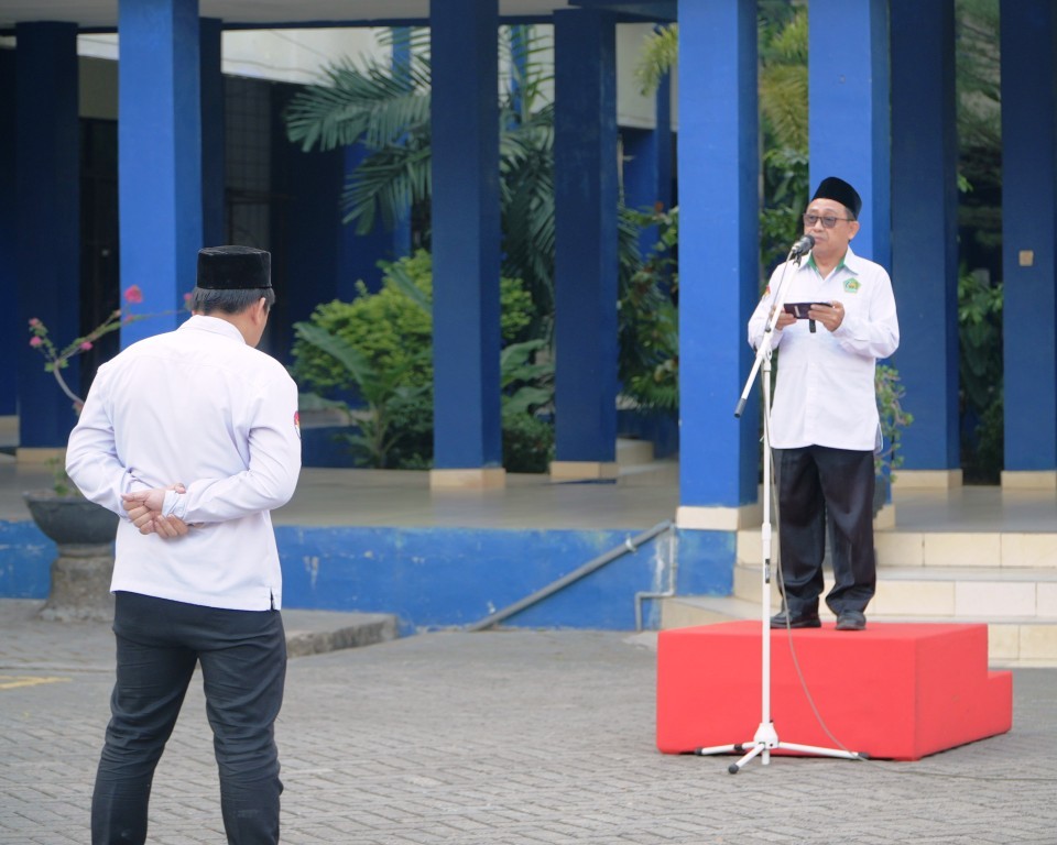 untuk kover berita apel, 210926