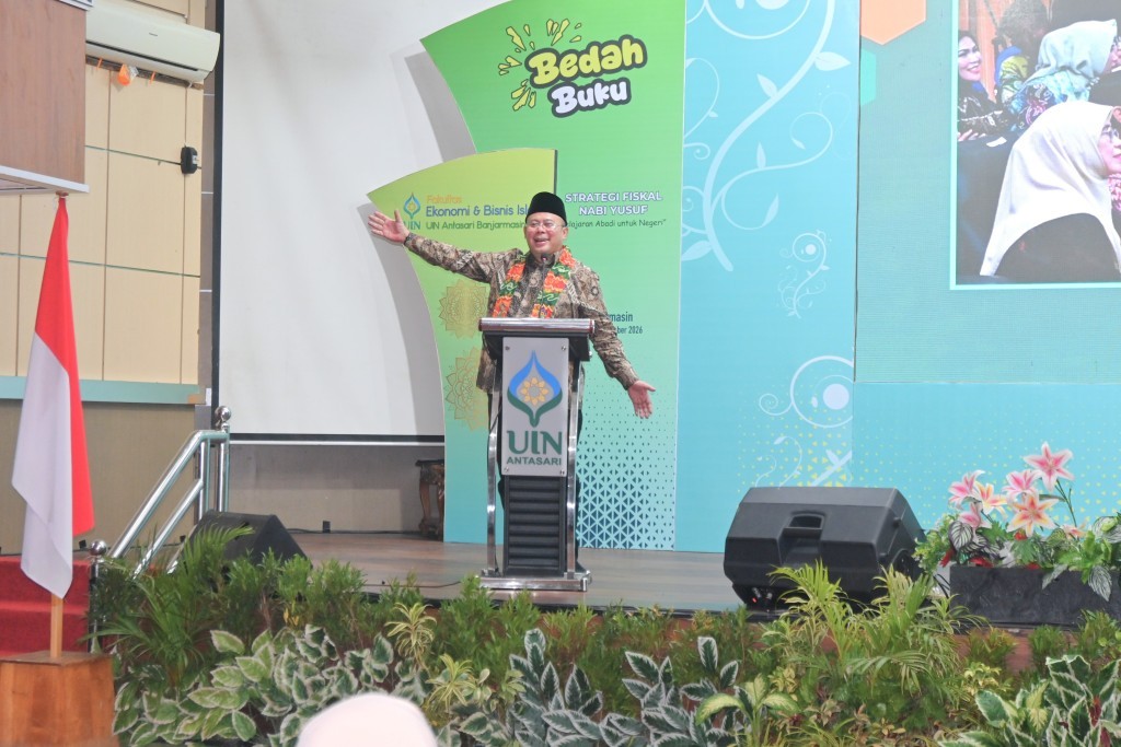 Dr. H. Cucun Ahmad Syamsurijal, S.Ag., M.A.P. saat memaparkan materinya.