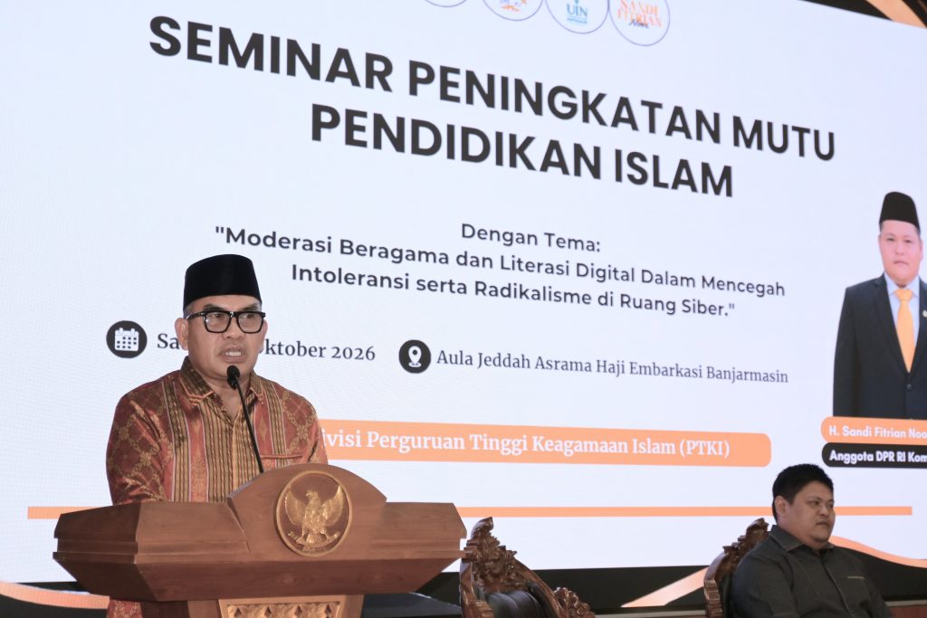 Dr. H. Zainal Ilmi, S.Ag., M.Pd.I. saat menyampaikan sambutan.