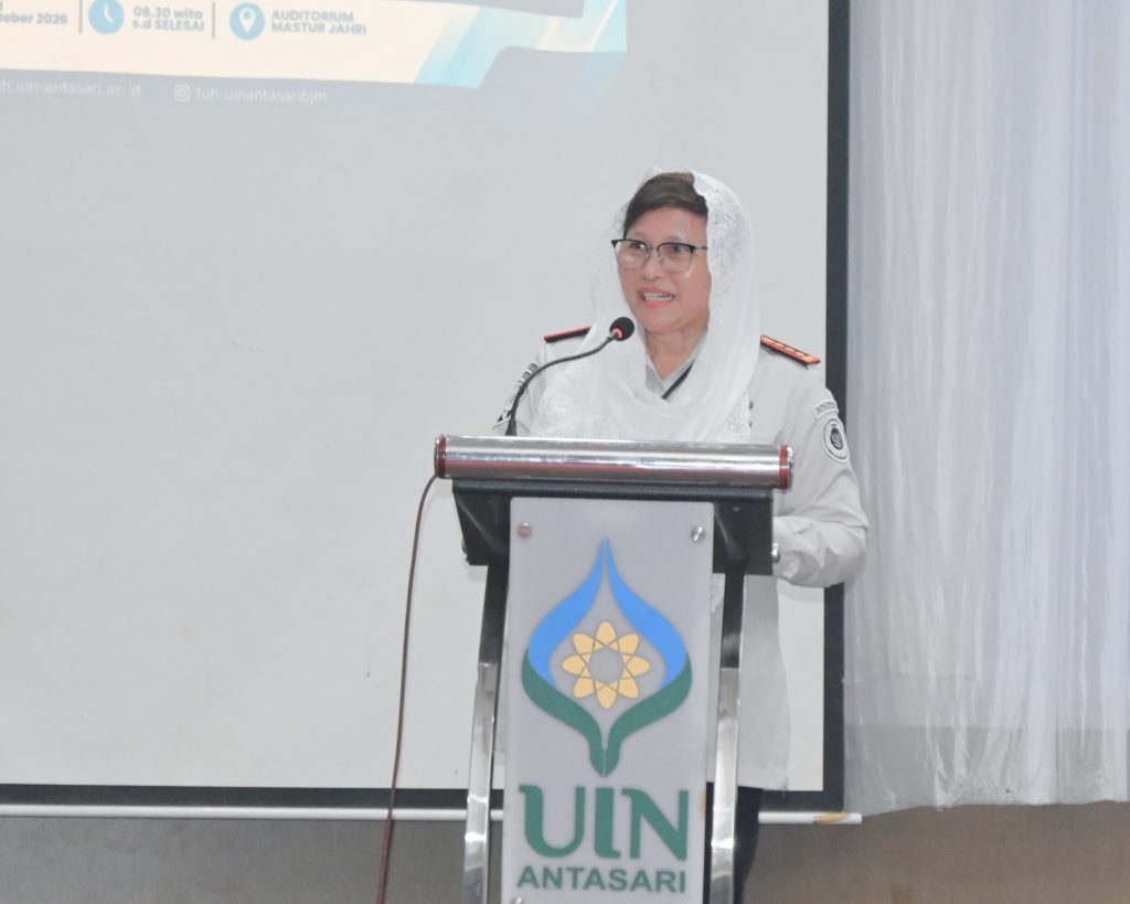 Evi Loliancy, A.Md.IP., S.Sos., M.Si. saat memberikan sambutan.
