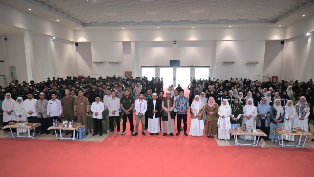 Foto bersama usai acara.